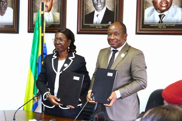 Signature de l’accord-cadre entre le MFPRC, l’Université Omar Bongo et certaines Écoles privées de l’Enseignement Supérieur