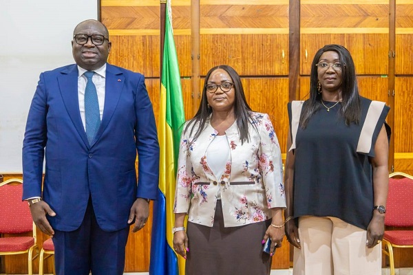 Ceremonie de passation de charges au ministere de la fonction publique et du renforcement des capacites